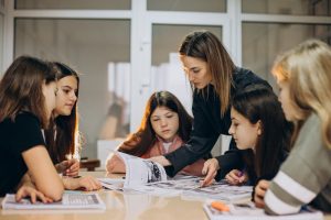 Coaching-ul de echipă și schimbările pe care le aduce în educație