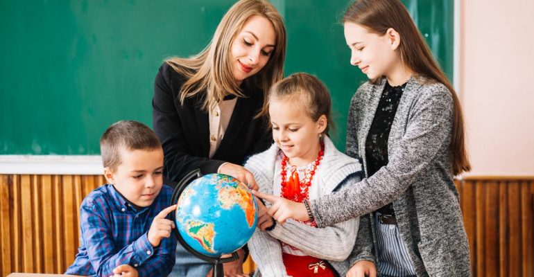 Colaborarea profesori – elevi – părinți antrenament de echipă