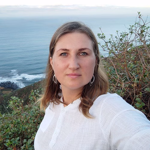 Elena Parfenie - AMA Leadership Academy